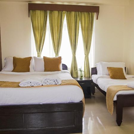 Appartamento di 350 m² con 10 camera Shillong Esterno foto