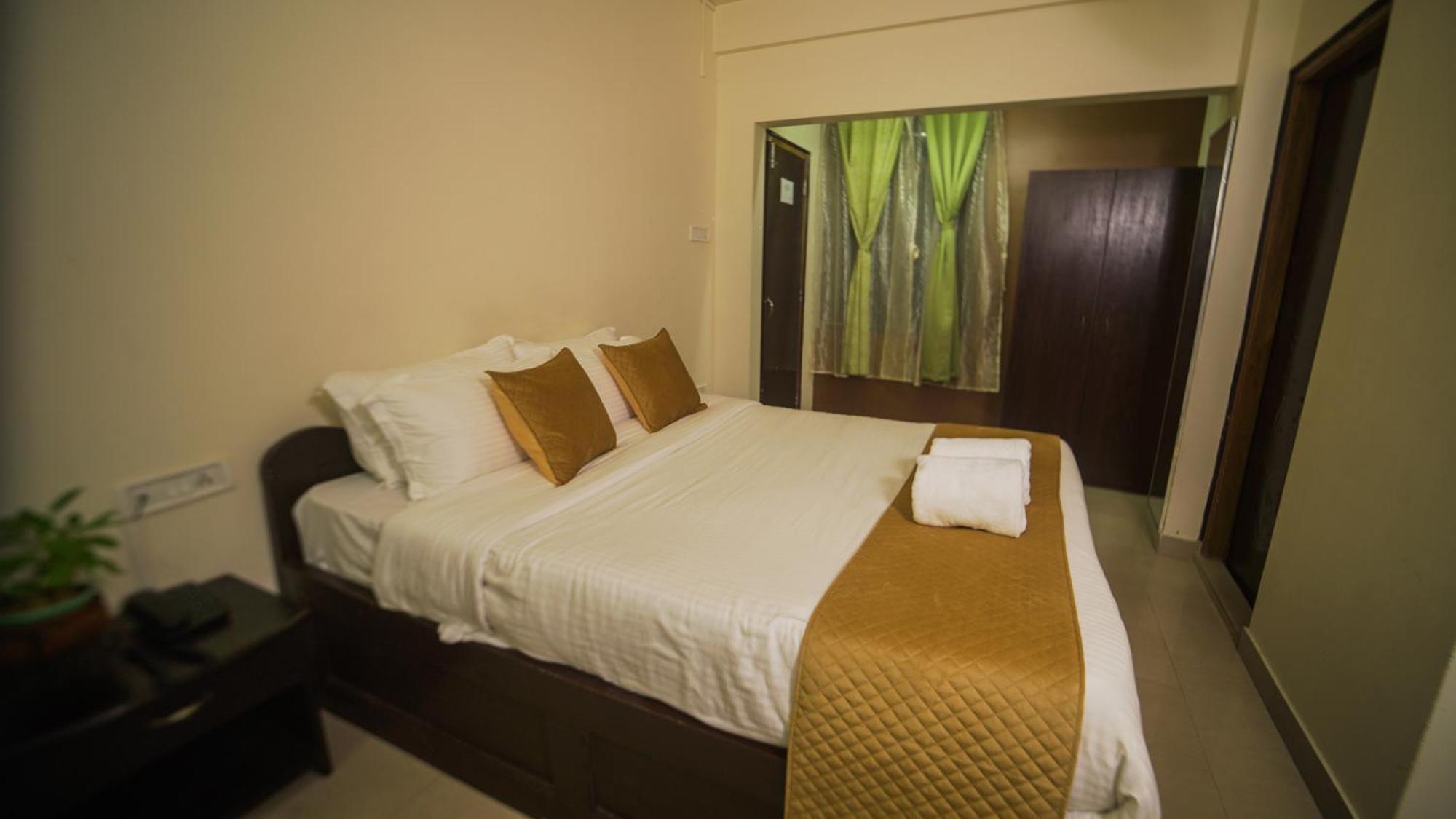 Appartamento di 350 m² con 10 camera Shillong Esterno foto