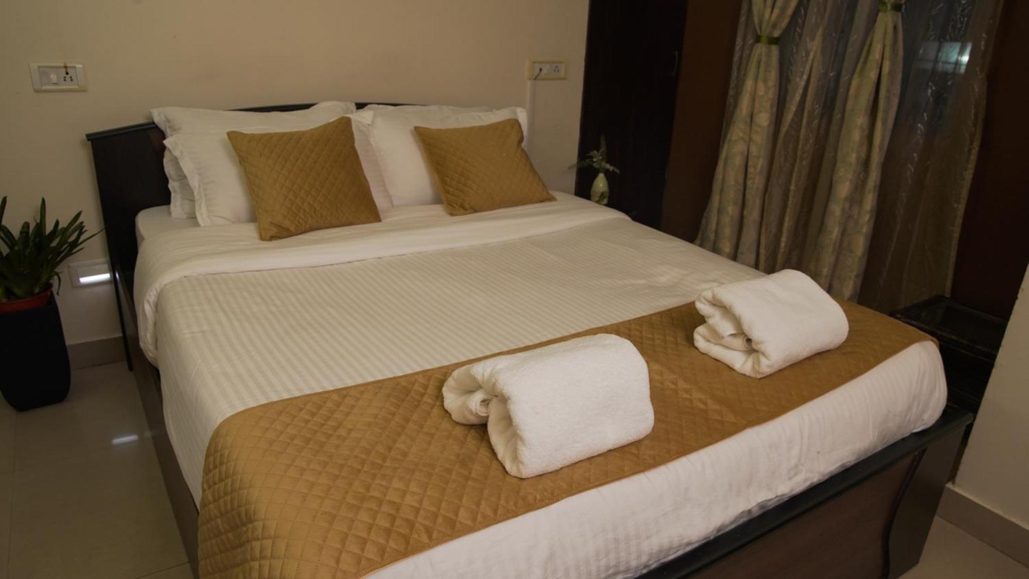 Appartamento di 350 m² con 10 camera Shillong Esterno foto